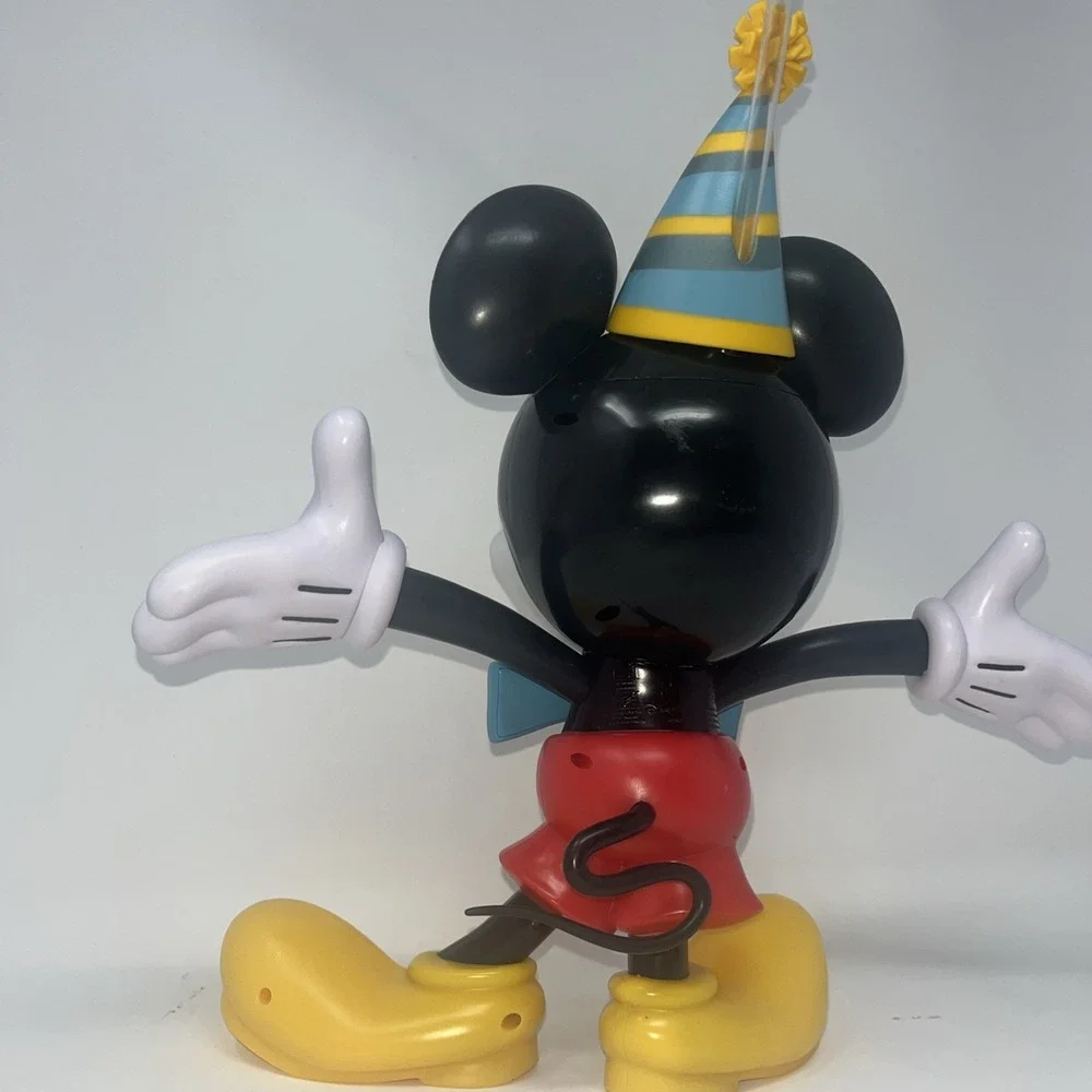 Mickey Mouse 90th Birthday Celebration Sipper Cup Disney Parks Exclusive